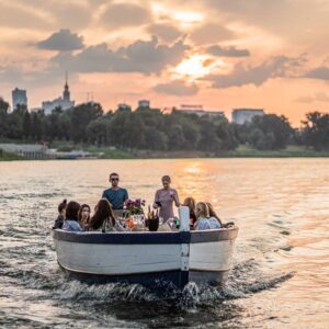 Miami Wars rejs po Wiśle Warszawa szkut
